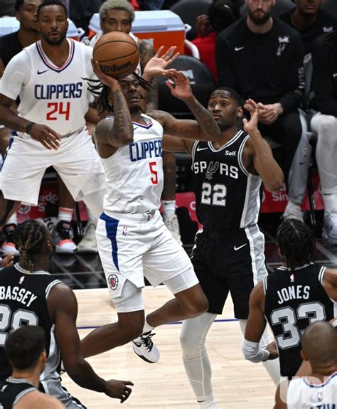 San Antonio Spurs vs. Los Angeles Clippers Head.